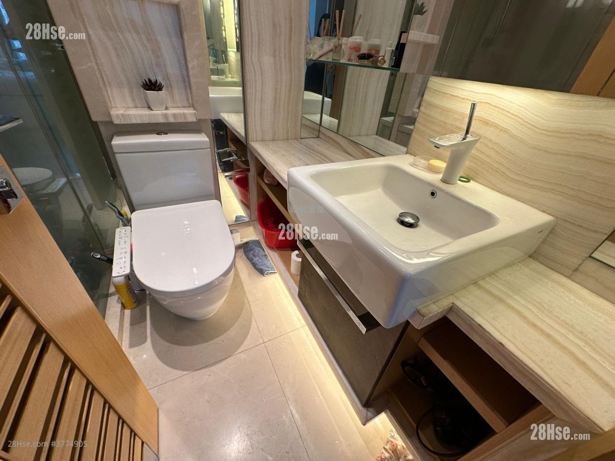 Macpherson Place Sell 1 Bedroom , 1 Bathroom 470 ft² ( 43.7 m² )