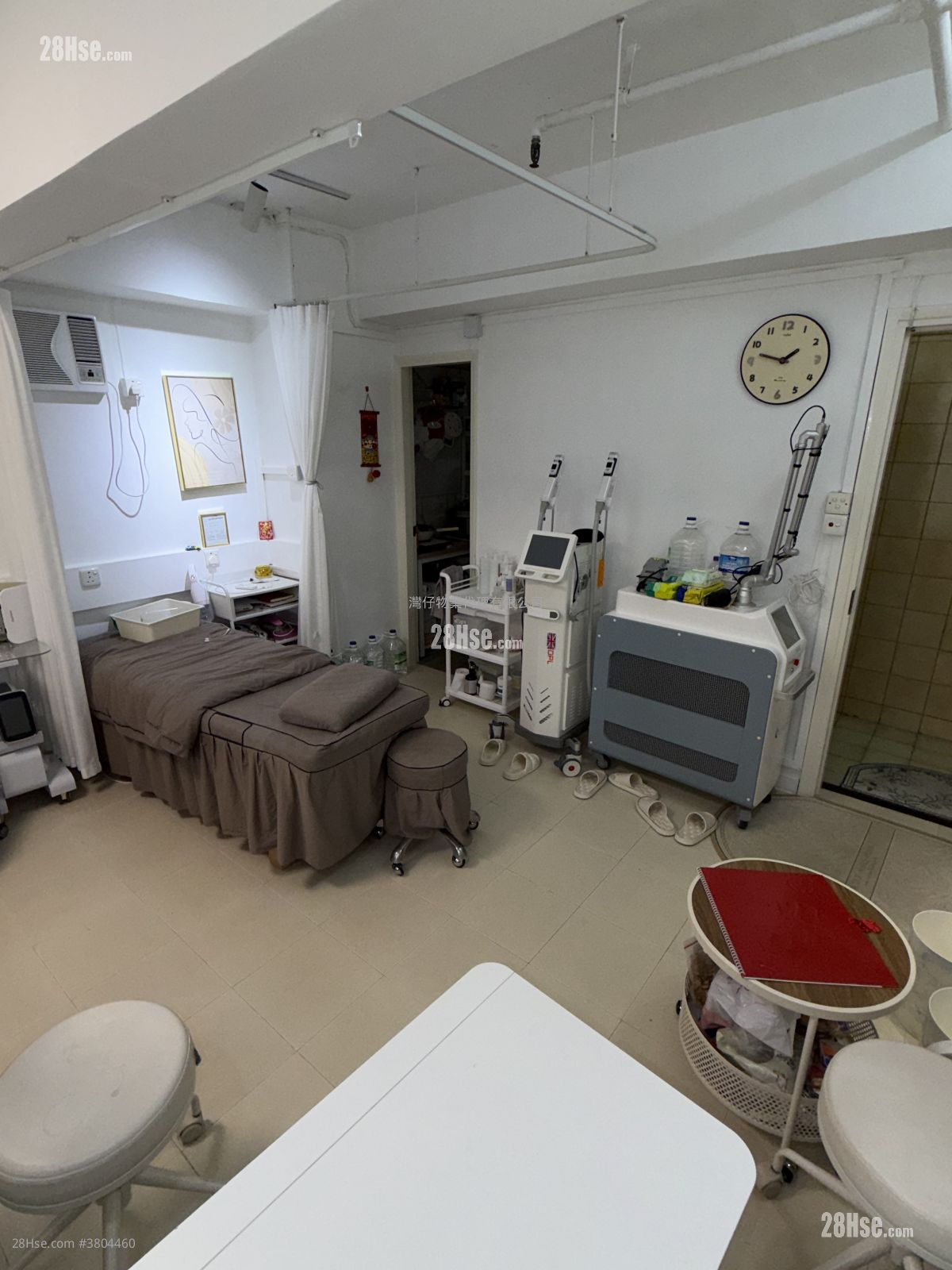 Southern Commercial Building Rental Studio , 1 Toilet