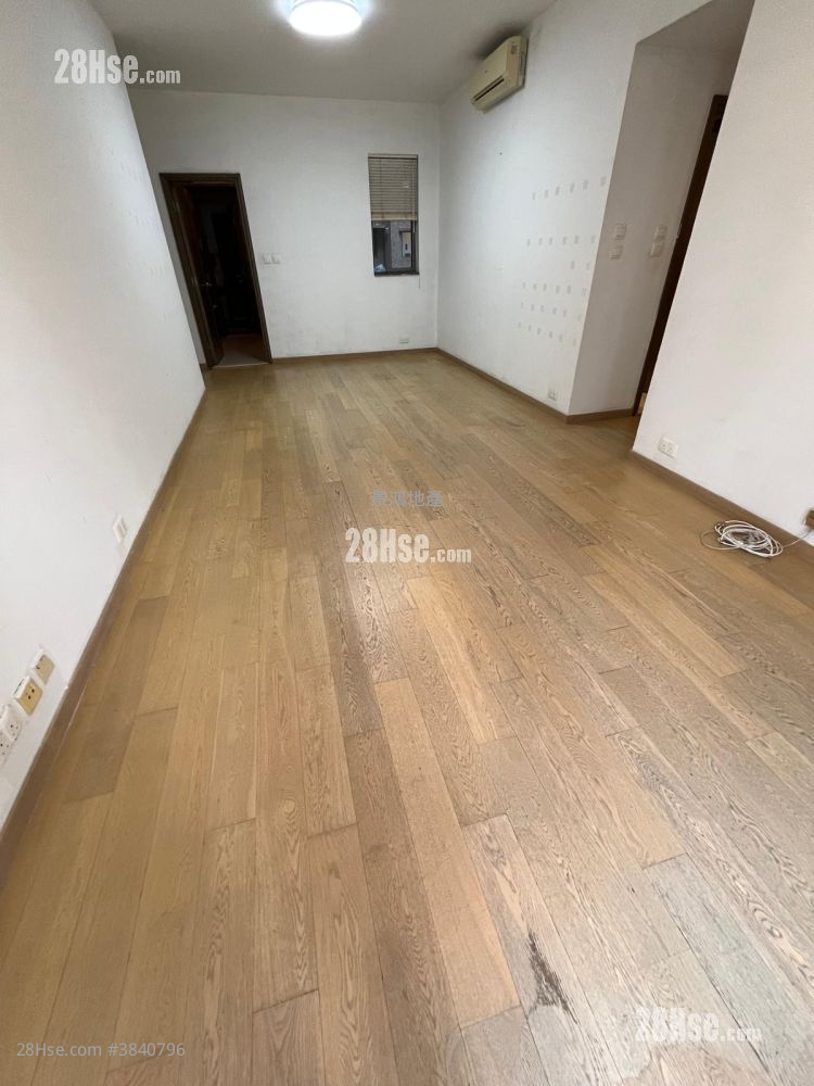 The Austin Sell 3 Bedrooms , 2 Bathrooms 1,002 ft² ( 93.1 m² )
