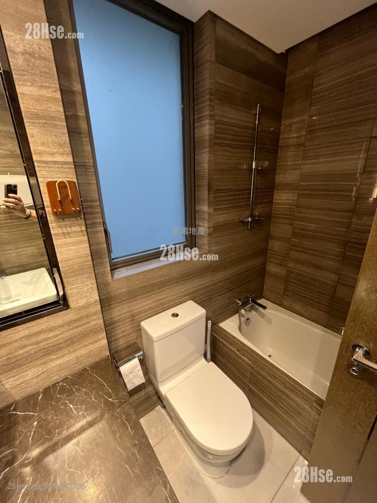 The Austin Sell 3 Bedrooms , 2 Bathrooms 1,002 ft² ( 93.1 m² )