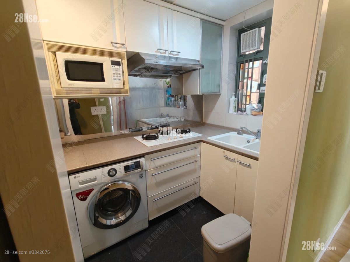 Residence Oasis Rental 2 Bedrooms , 1 Bathroom 566 ft² ( 52.6 m² )