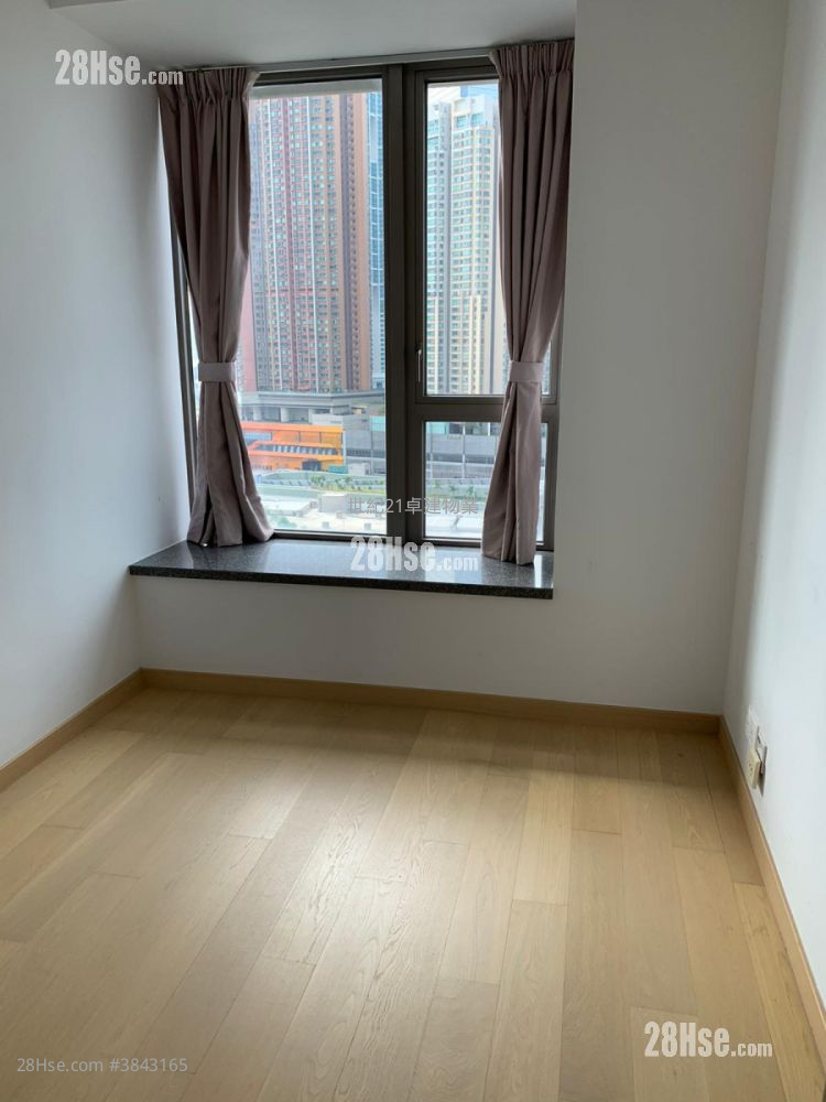 The Austin Sell 3 Bedrooms , 2 Bathrooms 1,002 ft² ( 93.1 m² )