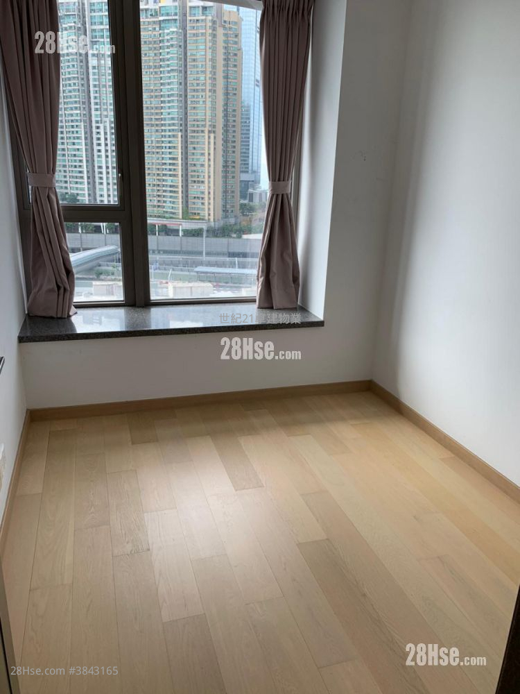 The Austin Sell 3 Bedrooms , 2 Bathrooms 1,002 ft² ( 93.1 m² )