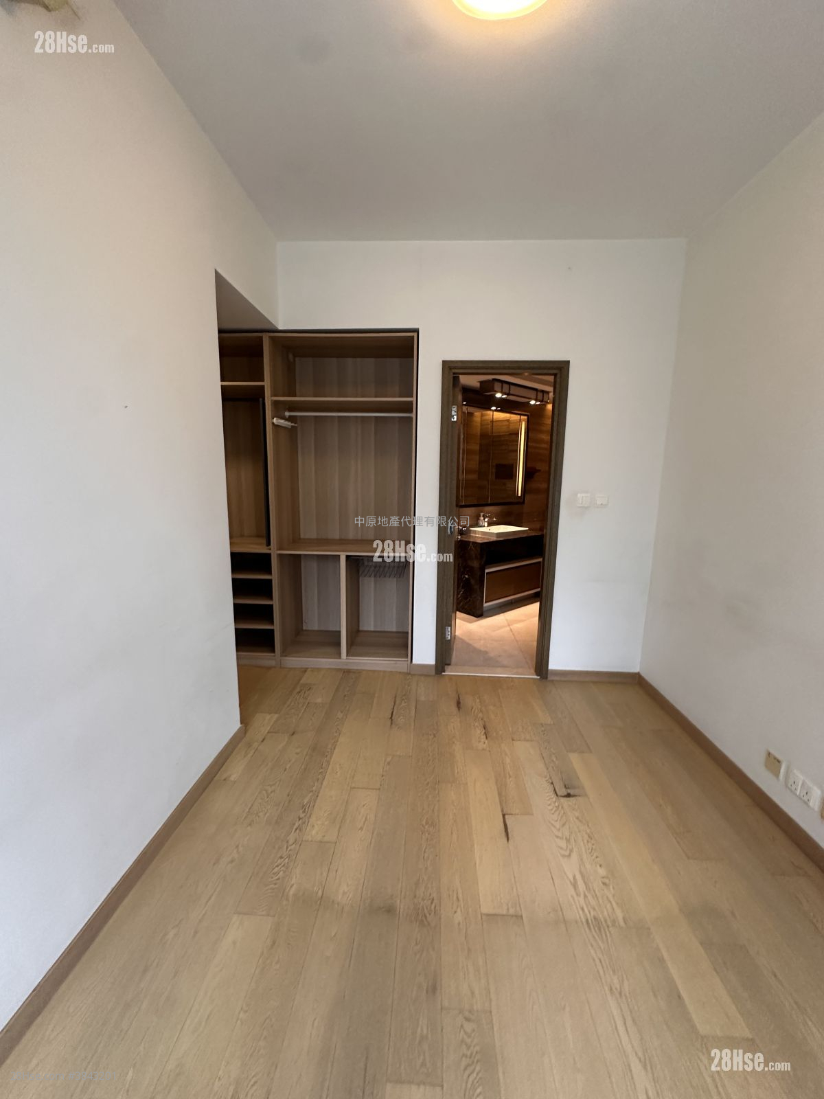 The Austin Sell 3 Bedrooms , 3 Bathrooms 1,002 ft² ( 93.1 m² )