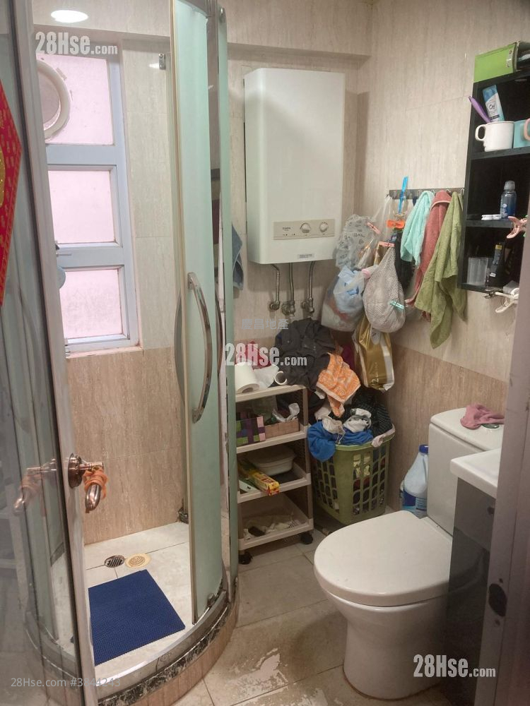 Siu Wah Building Sell 1 Bedroom , 1 Bathroom 271 ft² ( 25.2 m² )