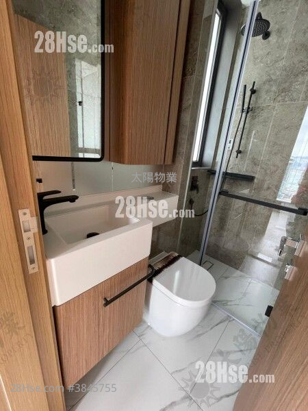 The Vantage Rental 2 Bedrooms 391 ft² ( 36.3 m² )