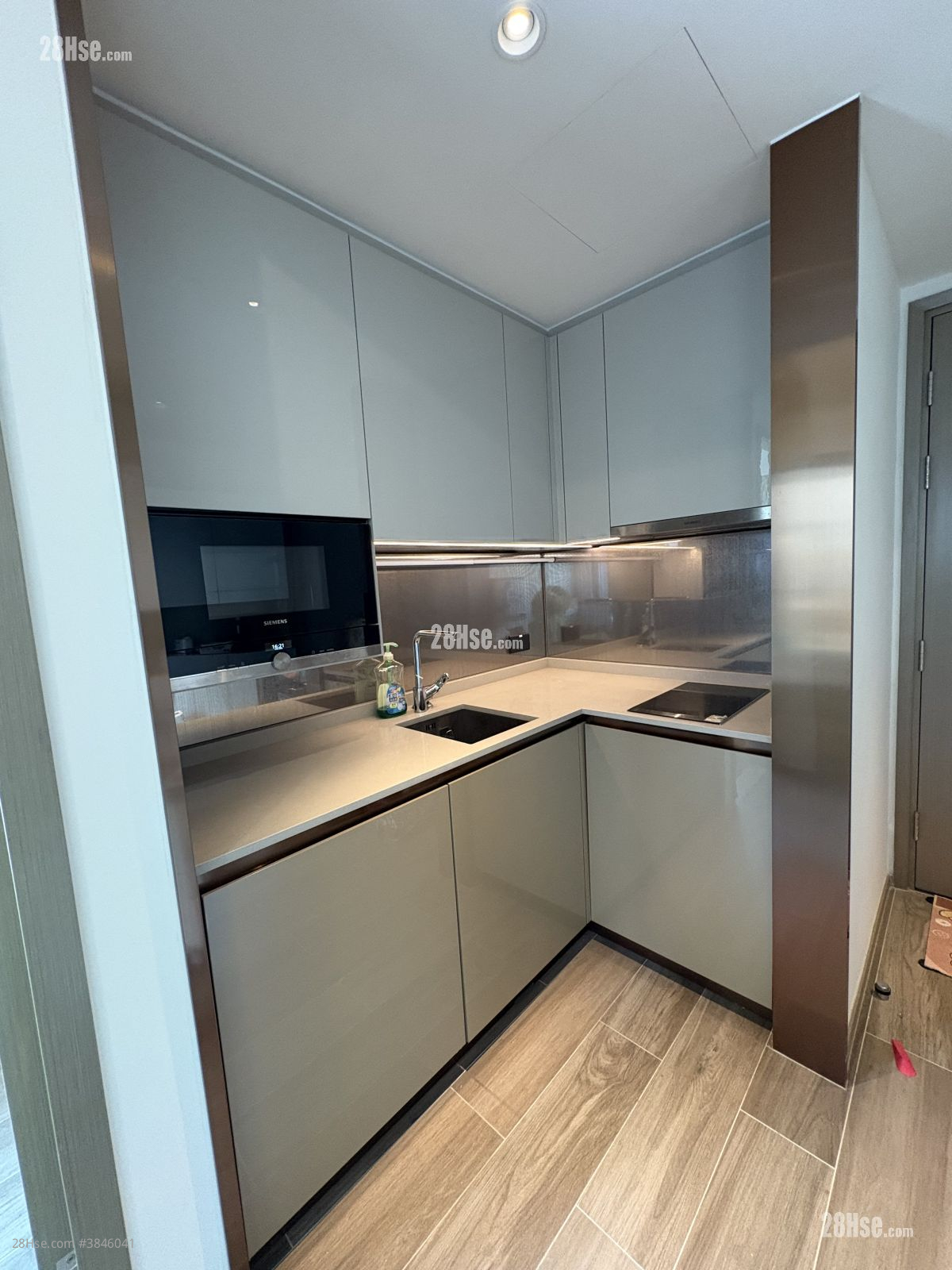 The Vim Rental 1 Bedroom , 1 Bathroom 289 ft² ( 26.8 m² )