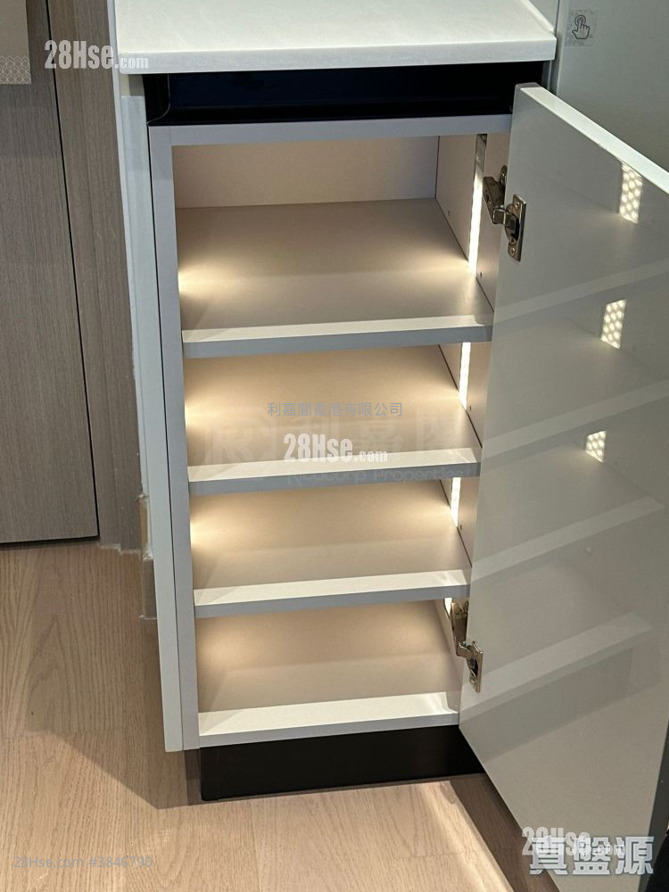 Grand Seasons Rental 1 Bedroom , 1 Bathroom 323 ft² ( 30.0 m² )