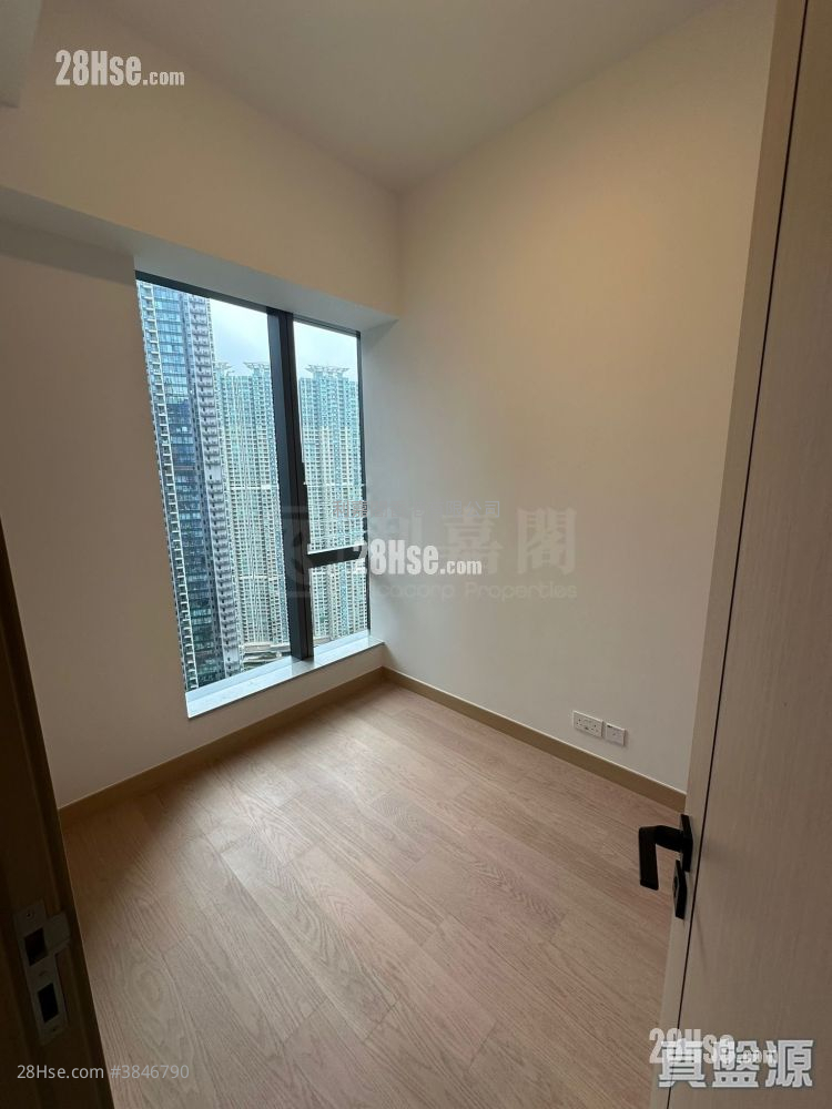 Grand Seasons Rental 1 Bedroom , 1 Bathroom 323 ft² ( 30.0 m² )