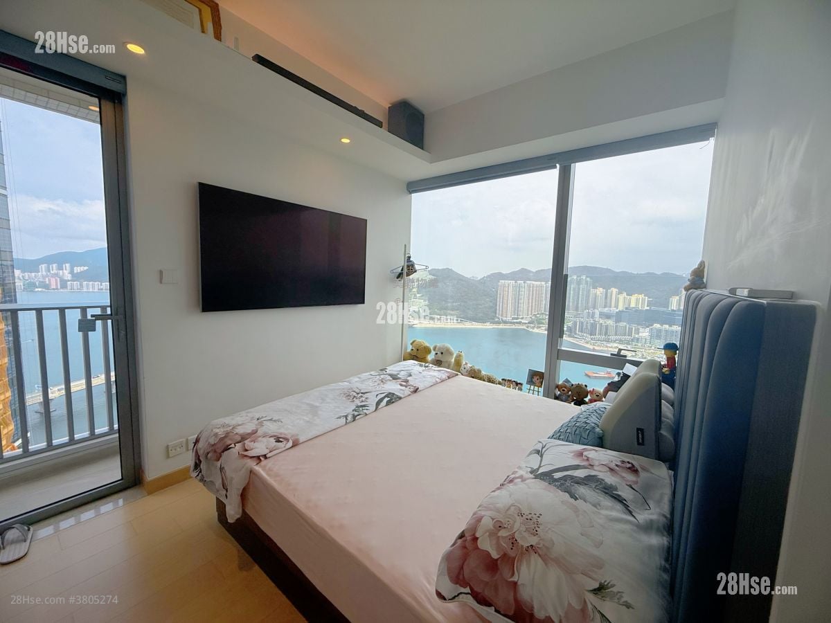 Malibu Sell 4 Bedrooms , 2 Bathrooms 1,087 ft² ( 101.0 m² )