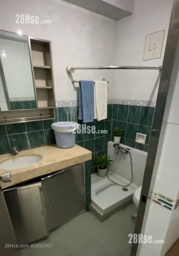 Taiwo  Mid Levels Villa Rental 2 Bedrooms , 2 Bathrooms 350 ft² ( 32.5 m² )