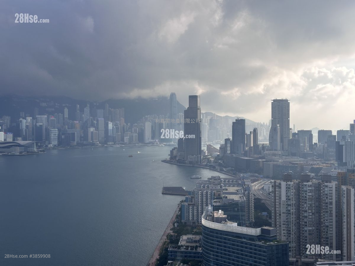 Harbourfront Landmark Sell 4 Bedrooms 1,963 ft² ( 182.4 m² )