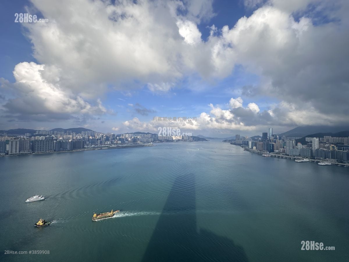 Harbourfront Landmark Sell 4 Bedrooms 1,963 ft² ( 182.4 m² )
