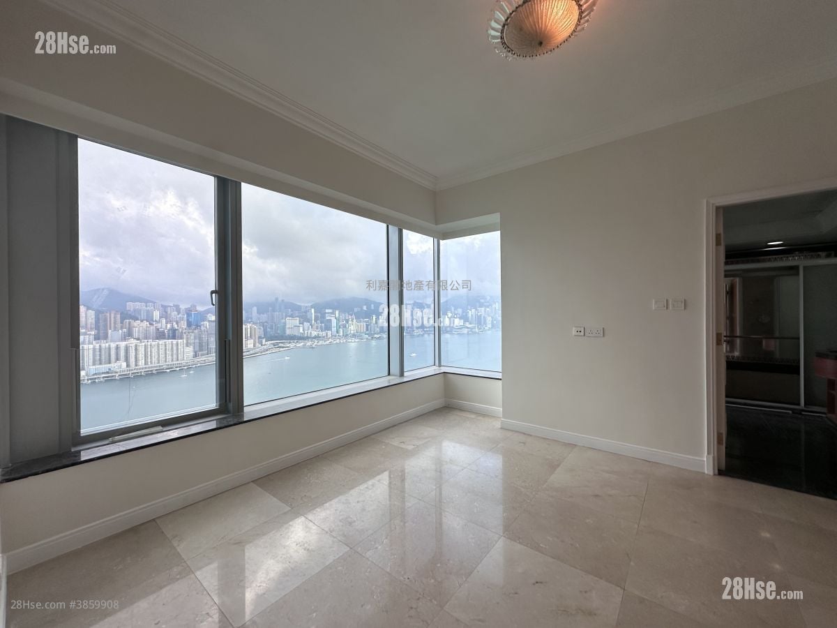 Harbourfront Landmark Sell 4 Bedrooms 1,963 ft² ( 182.4 m² )