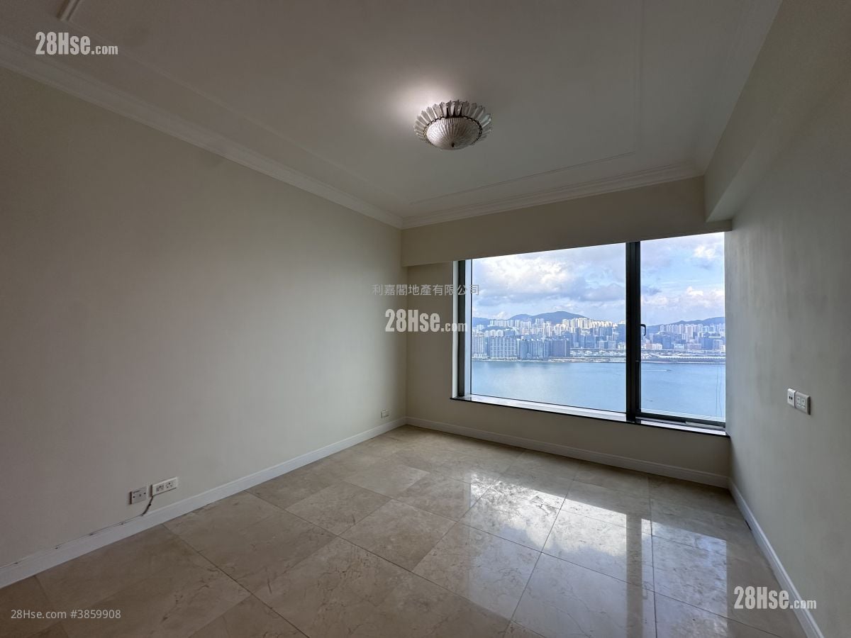 Harbourfront Landmark Sell 4 Bedrooms 1,963 ft² ( 182.4 m² )