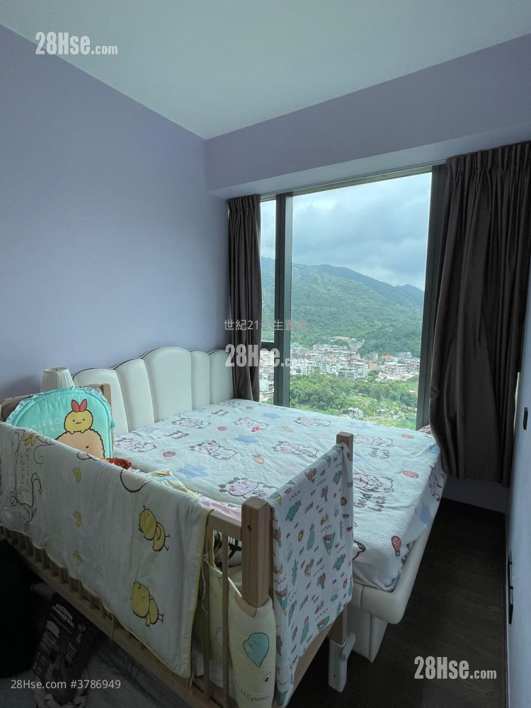 Le Pont Rental 4 Bedrooms , 2 Bathrooms 829 ft² ( 77.0 m² )