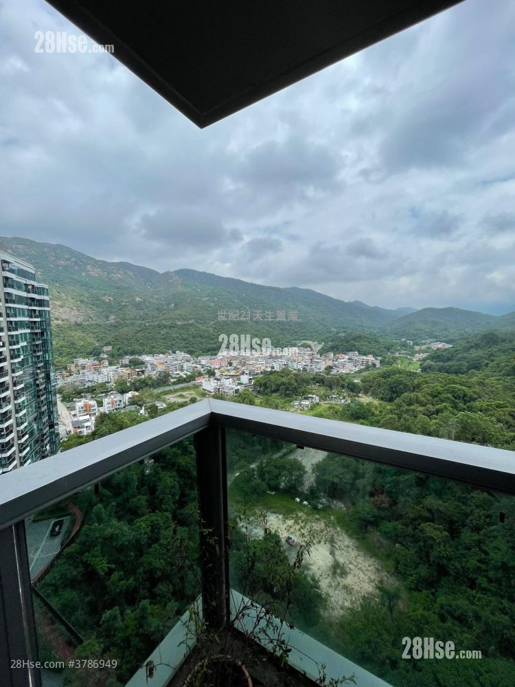 Le Pont Rental 4 Bedrooms , 2 Bathrooms 829 ft² ( 77.0 m² )