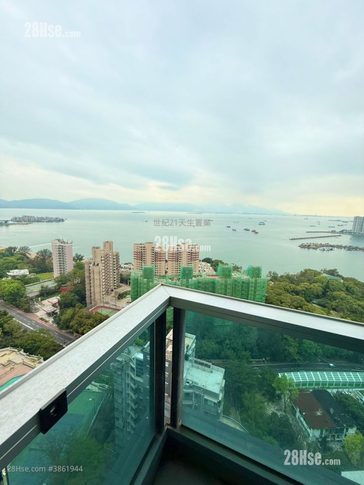 Crown By The Sea Sell 3 Bedrooms , 1 Bathroom 1,026 ft² ( 95.3 m² )