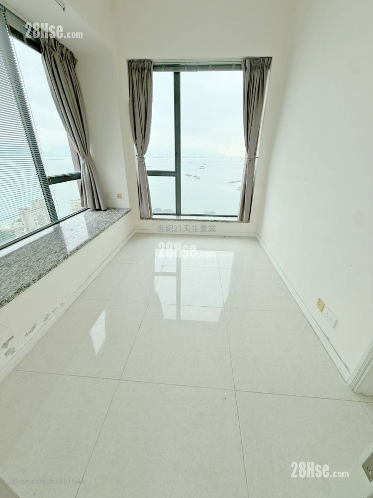 Crown By The Sea Sell 3 Bedrooms , 1 Bathroom 1,026 ft² ( 95.3 m² )
