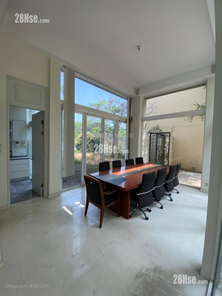Goodwood Park Sell 4 Bedrooms 2,117 ft² ( 196.7 m² )