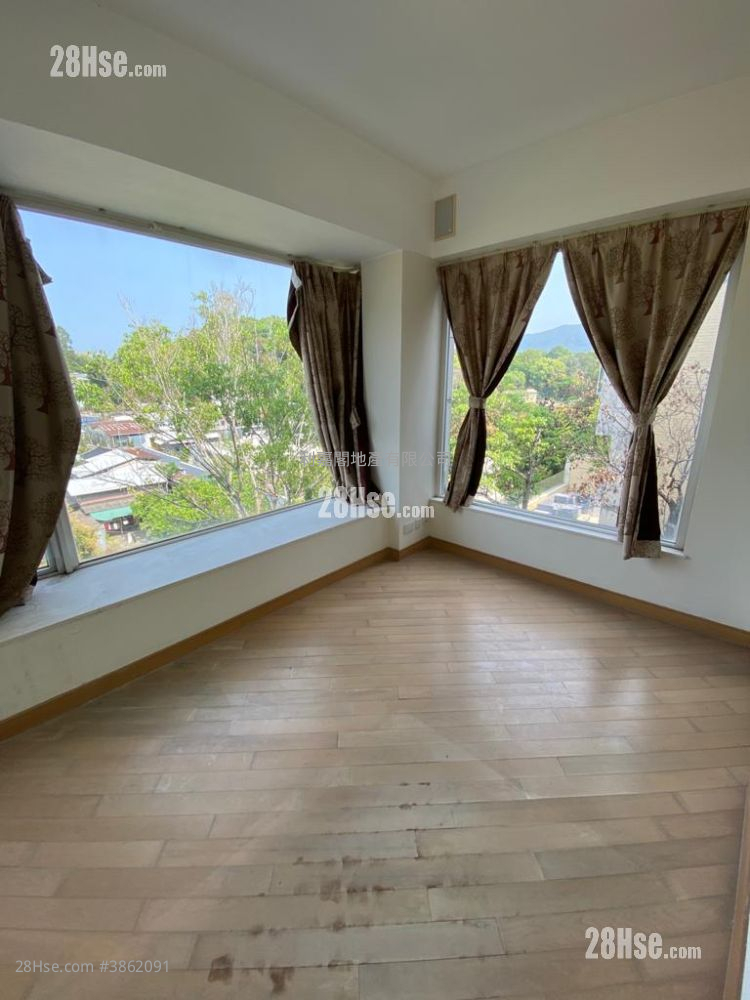 Goodwood Park Sell 4 Bedrooms 2,117 ft² ( 196.7 m² )