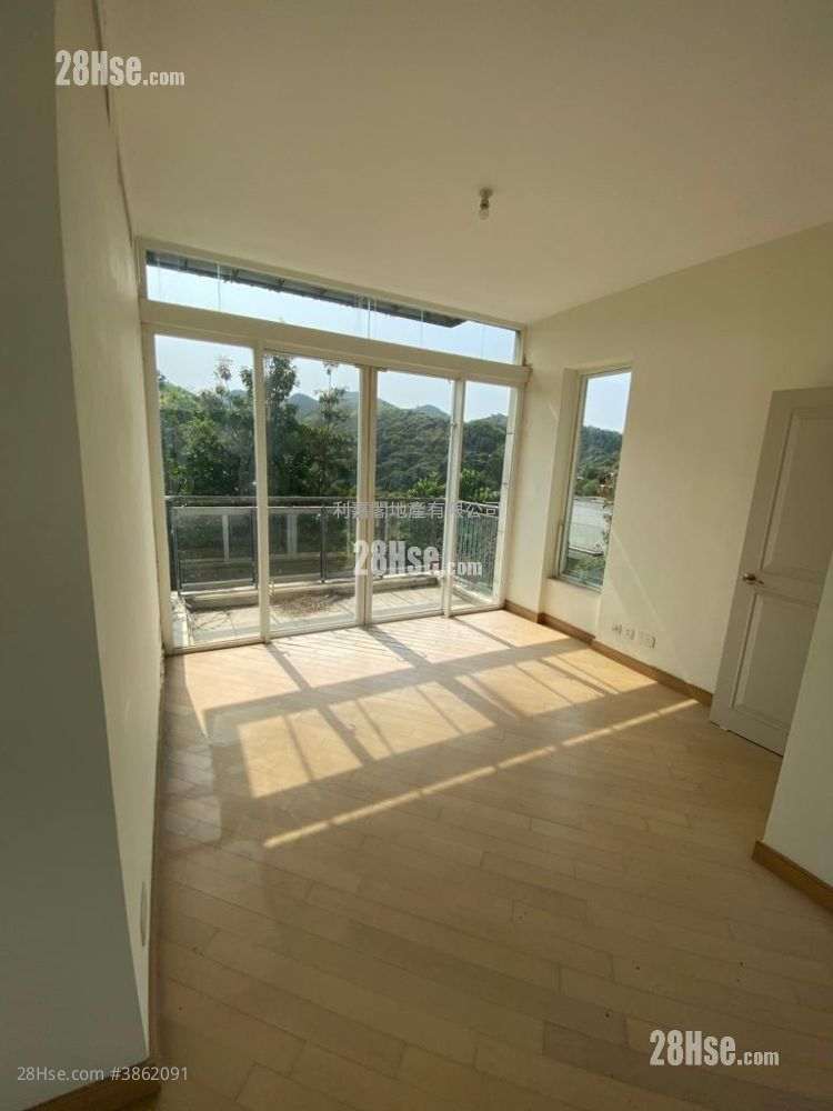 Goodwood Park Sell 4 Bedrooms 2,117 ft² ( 196.7 m² )
