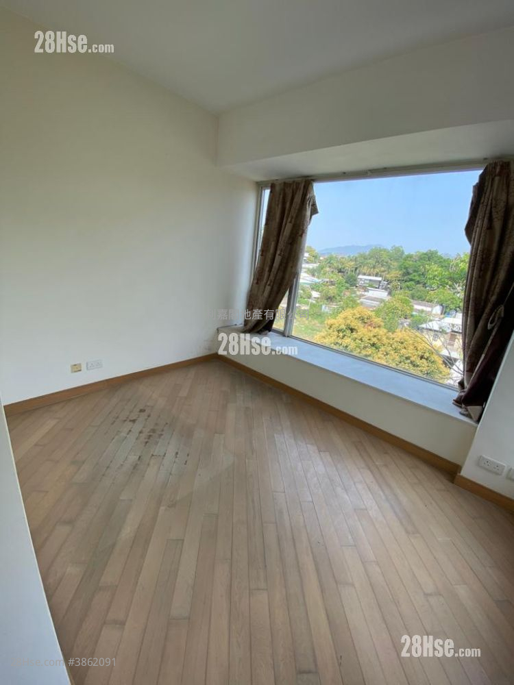 Goodwood Park Sell 4 Bedrooms 2,117 ft² ( 196.7 m² )