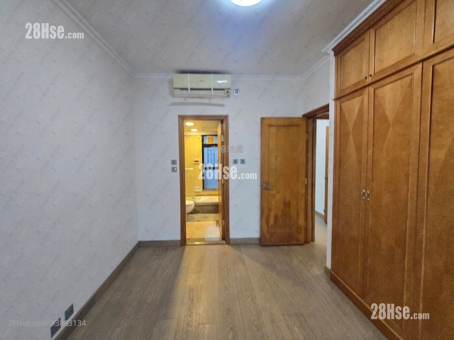 Ocean Pointe Sell 3 Bedrooms , 2 Bathrooms 775 ft² ( 72.0 m² )