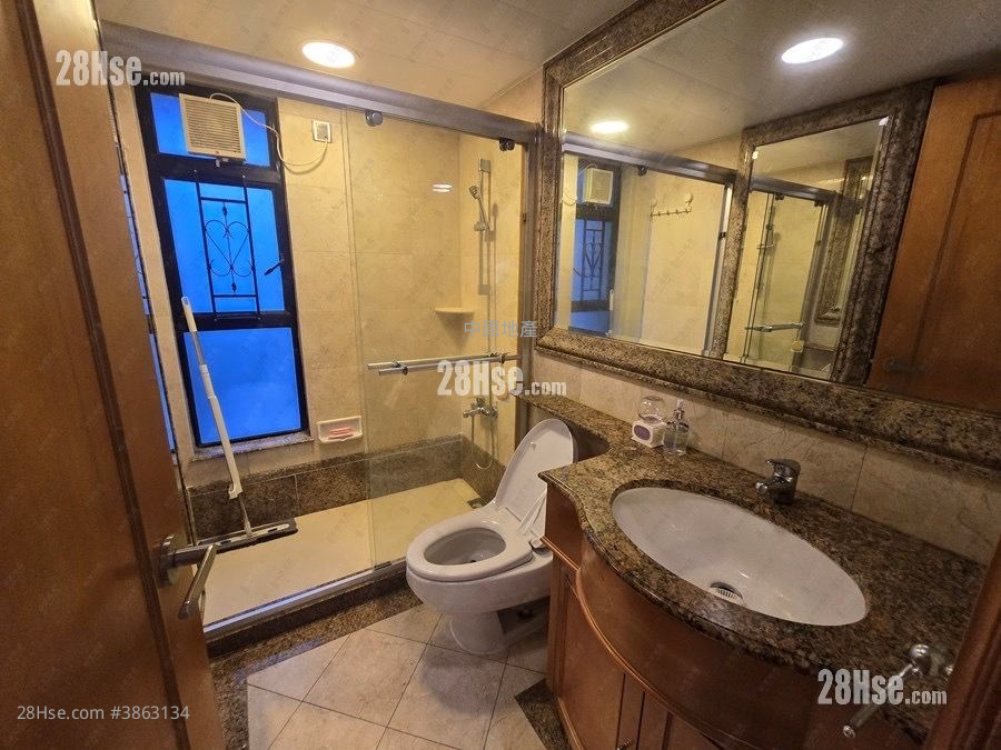 Ocean Pointe Sell 3 Bedrooms , 2 Bathrooms 775 ft² ( 72.0 m² )