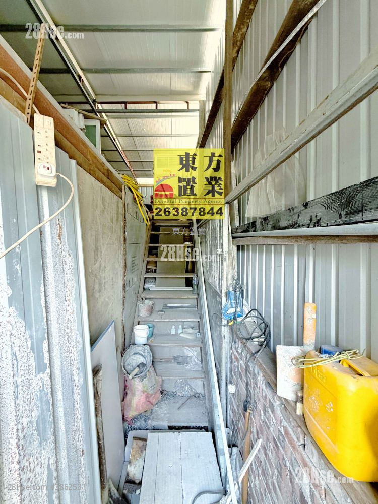 土地 售盘 2,500 平方尺 ( 232.3 平方米 )