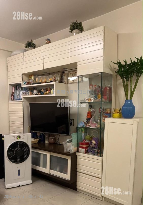 Kornhill Garden Sell 3 Bedrooms , 1 Bathroom 592 ft² ( 55.0 m² )