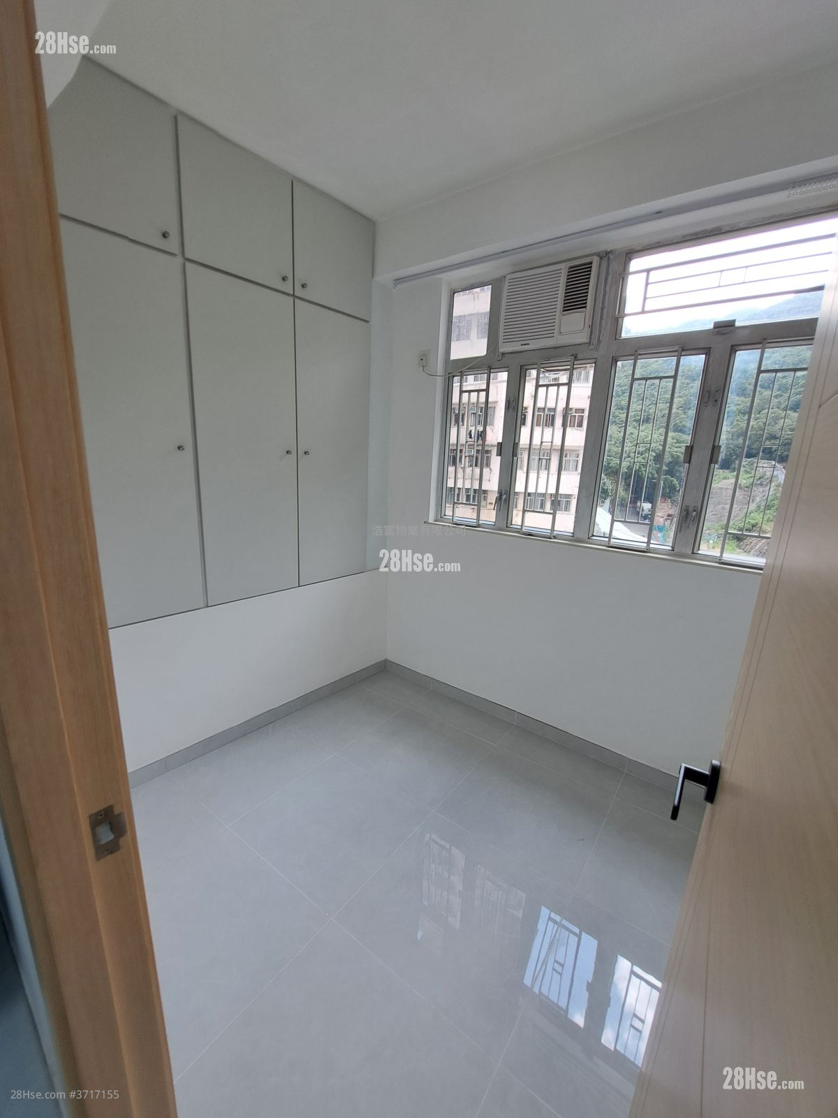 Wai Lee Building Rental 2 Bedrooms , 1 Bathroom 365 ft² ( 33.9 m² )
