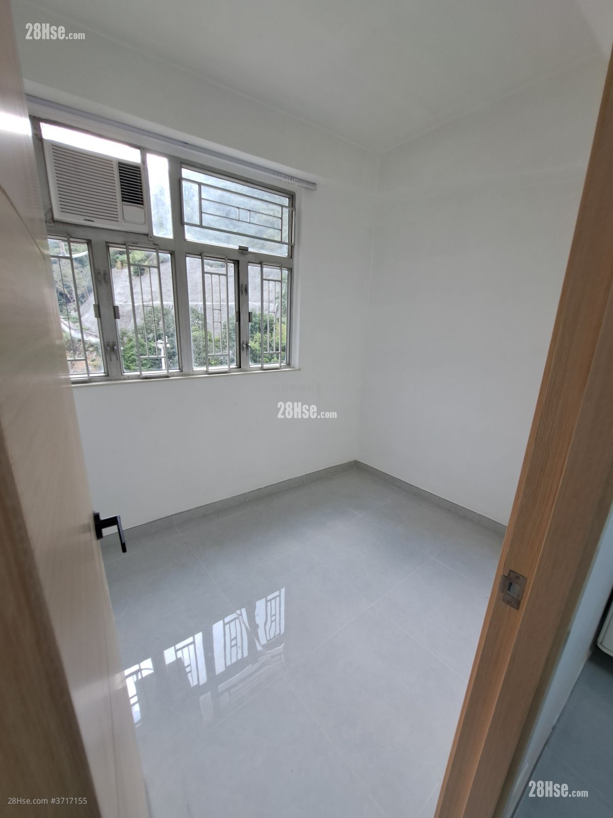 Wai Lee Building Rental 2 Bedrooms , 1 Bathroom 365 ft² ( 33.9 m² )