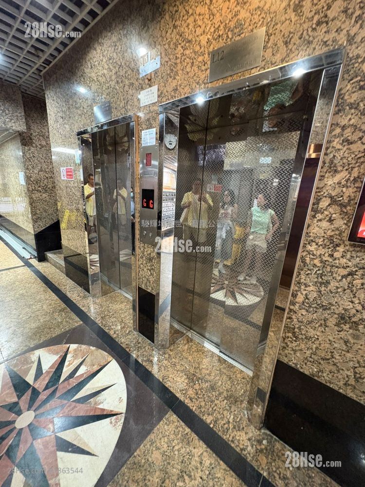 文辉楼 租盘 160 平方尺 ( 14.9 平方米 )
