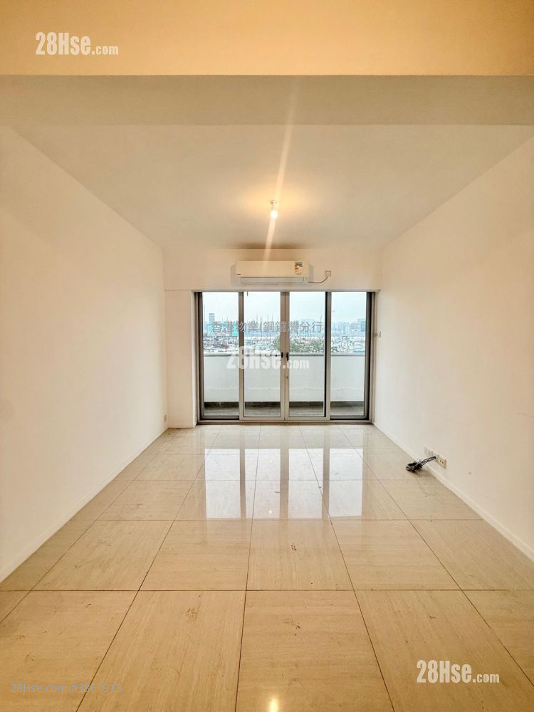 Riviera Mansion Rental 4 Bedrooms , 3 Bathrooms 1,068 ft² ( 99.2 m² )