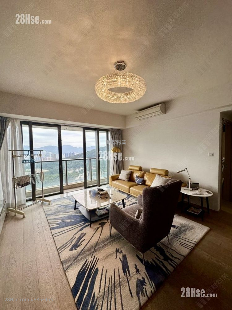 La Cresta Sell 4 Bedrooms 1,602 ft² ( 148.8 m² )