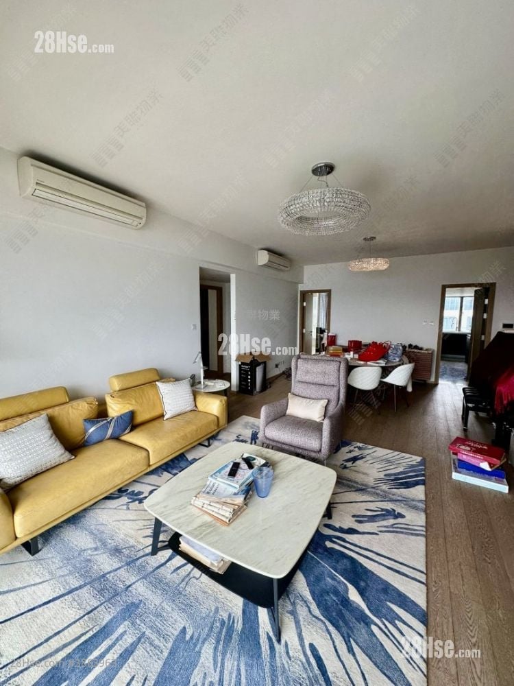 La Cresta Sell 4 Bedrooms 1,602 ft² ( 148.8 m² )