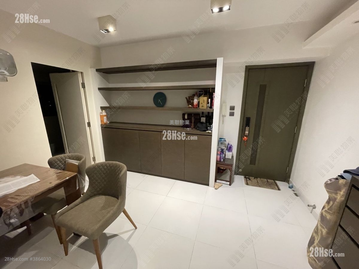 Parc Royale Sell 3 Bedrooms 1,241 ft² ( 115.3 m² )