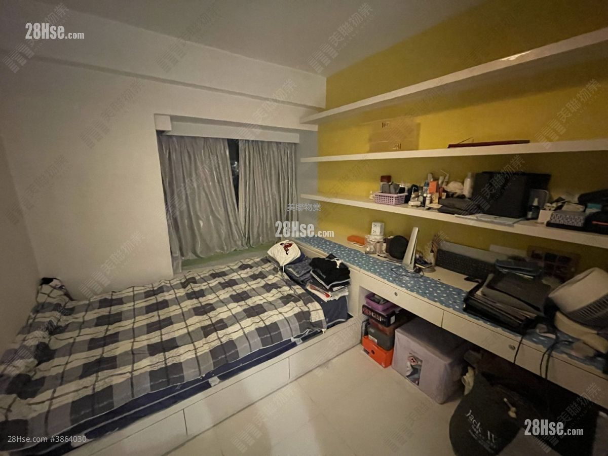 Parc Royale Sell 3 Bedrooms 1,241 ft² ( 115.3 m² )