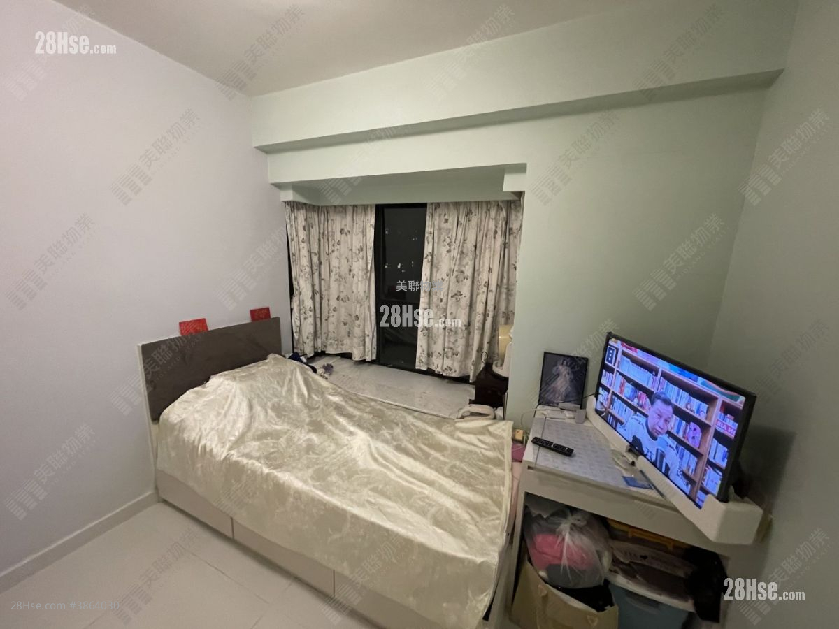 Parc Royale Sell 3 Bedrooms 1,241 ft² ( 115.3 m² )