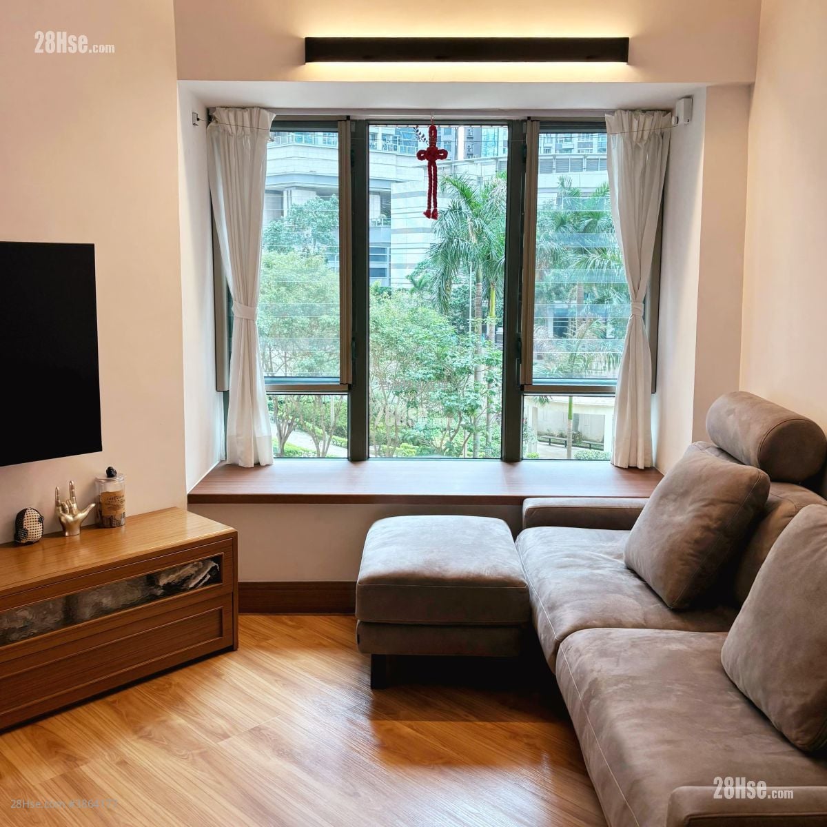 Island Harbourview Sell 3 Bedrooms , 2 Bathrooms 647 ft² ( 60.1 m² )
