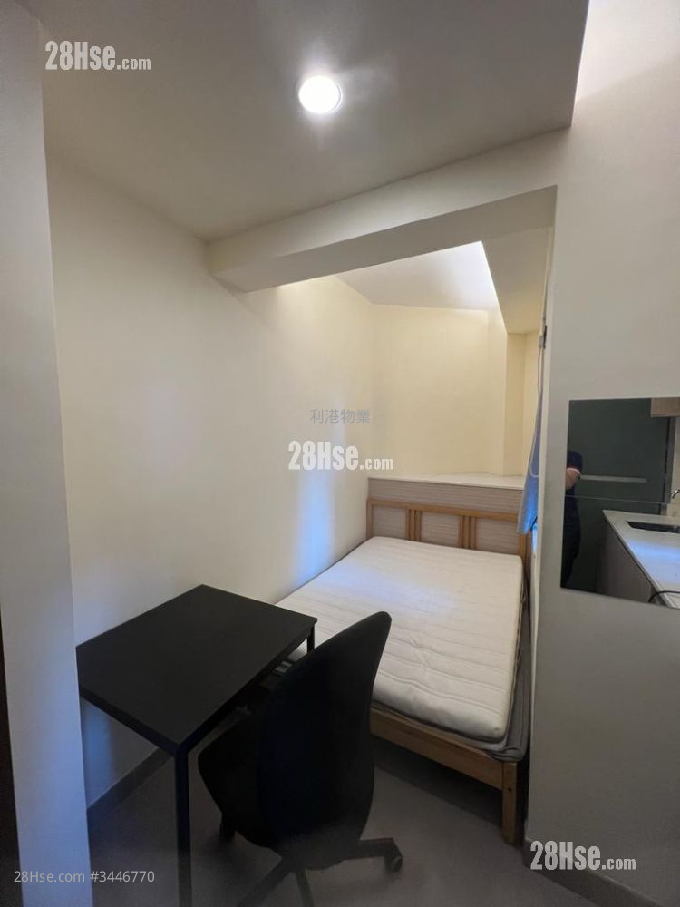 Percival House Rental Studio , 1 Bathroom 150 ft² ( 13.9 m² )