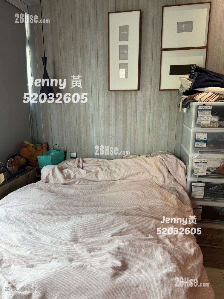Parkes Residence Sell Studio , 1 Bathroom 231 ft² ( 21.5 m² )