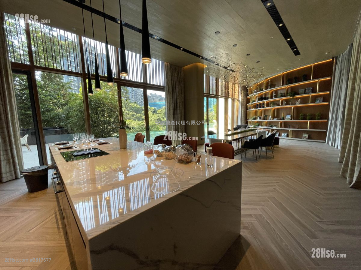 The Carmel Sell Studio , 1 Bathroom 270 ft² ( 25.1 m² )