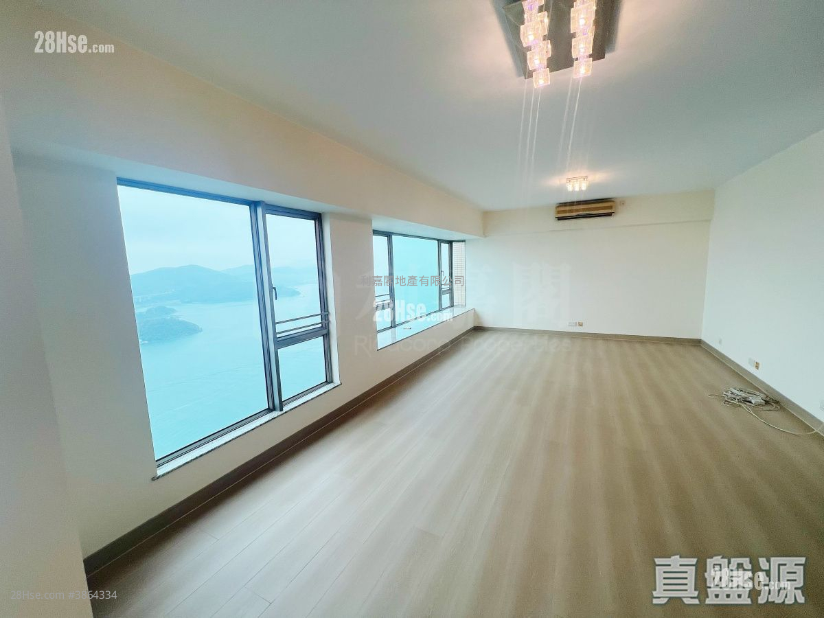 Bellagio Sell 3 Bedrooms 1,814 ft² ( 168.5 m² )
