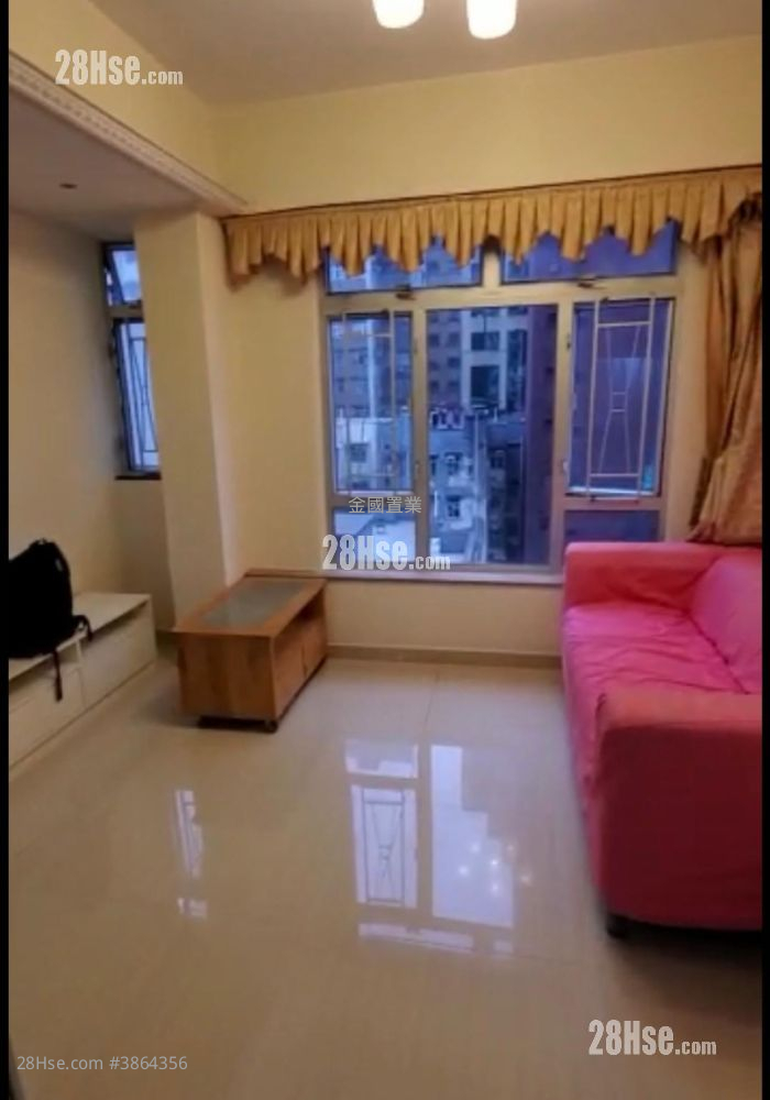 Ka Wing Building Sell 2 Bedrooms , 1 Bathroom 304 ft² ( 28.2 m² )