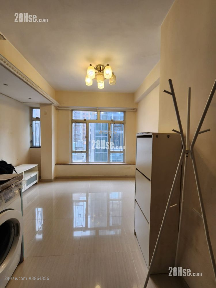 Ka Wing Building Sell 2 Bedrooms , 1 Bathroom 304 ft² ( 28.2 m² )