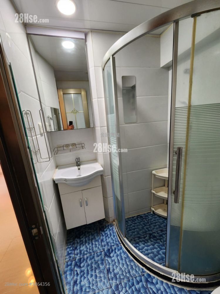 Ka Wing Building Sell 2 Bedrooms , 1 Bathroom 304 ft² ( 28.2 m² )