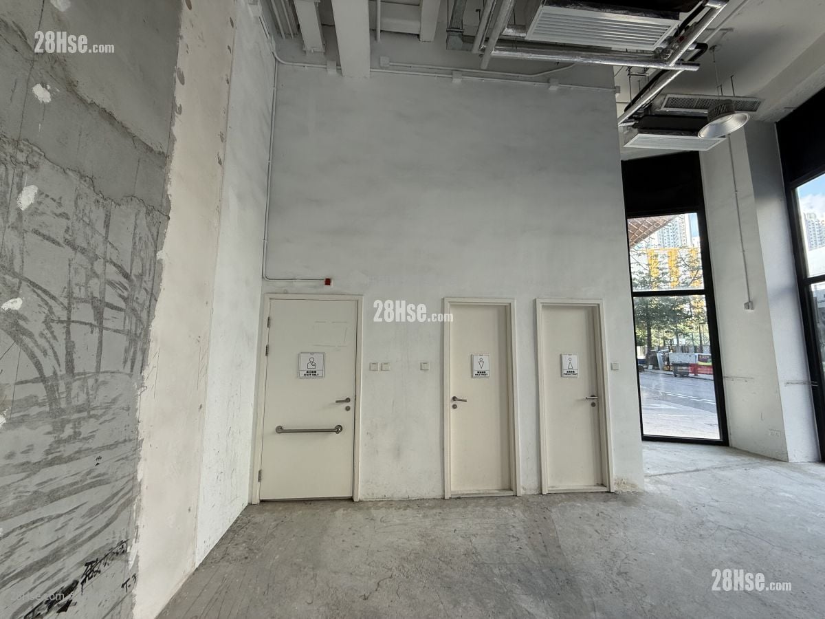 Lane Up Rental 3 Toilets