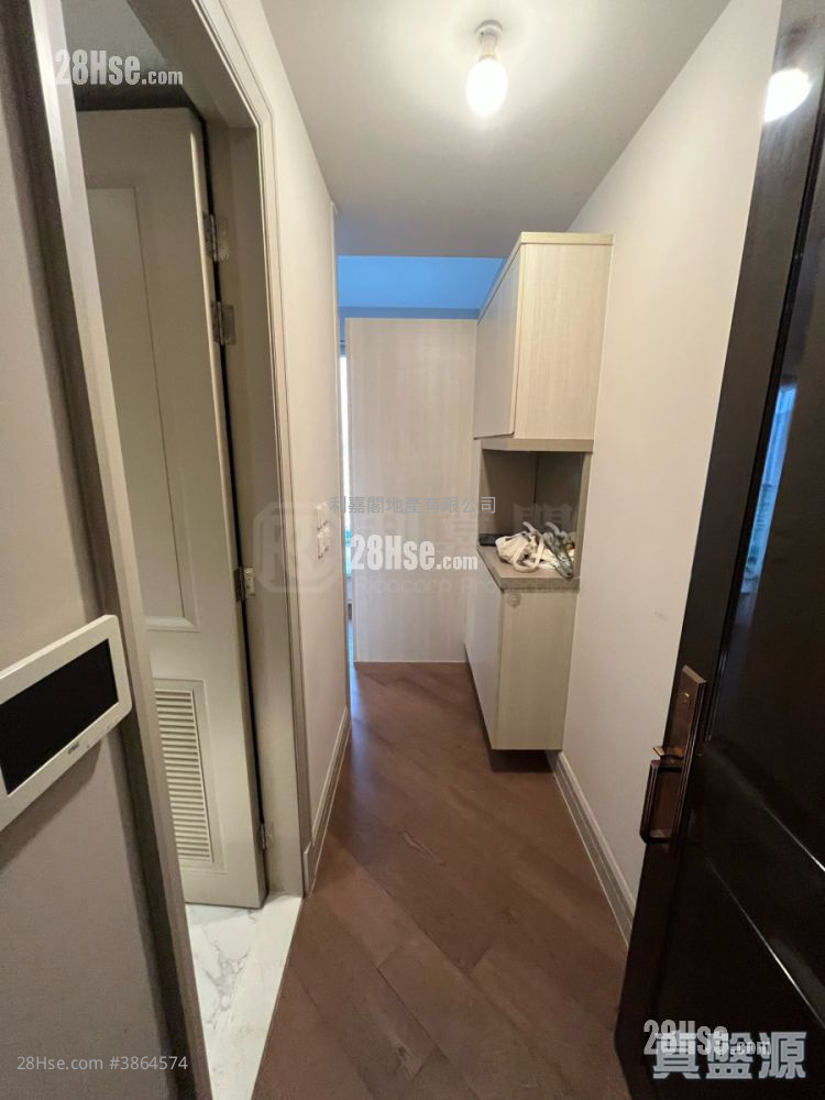 Eden Manor Sell 280 ft² ( 26.0 m² )